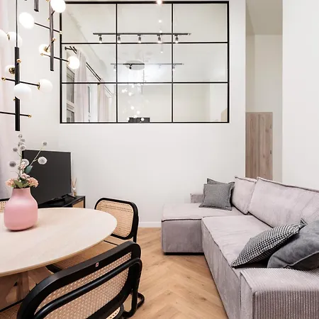 The Vitrail - By Upstairs * 크라쿠프