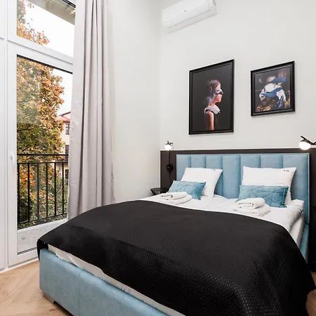 The Vitrail - By Upstairs 아파트 *