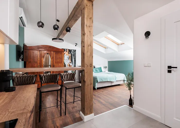 아파트 The Vitrail - By Upstairs *