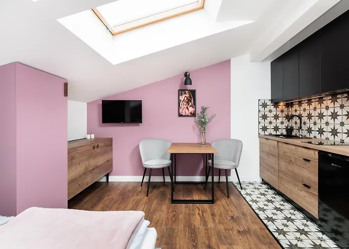 아파트 The Vitrail - By Upstairs 크라쿠프