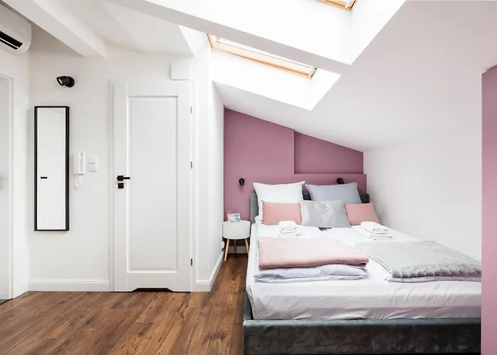 The Vitrail - By Upstairs * 크라쿠프