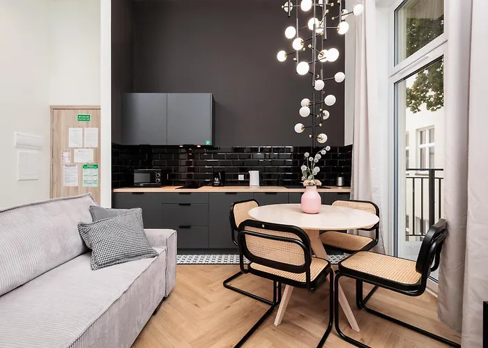 아파트 The Vitrail - By Upstairs 크라쿠프