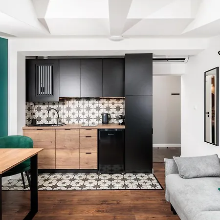 The Vitrail - By Upstairs * 克拉科夫