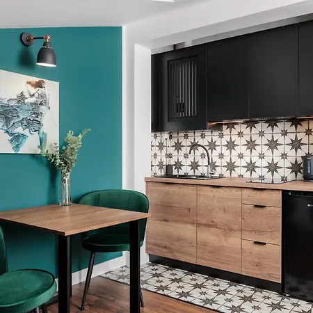 The Vitrail - By Upstairs * 克拉科夫