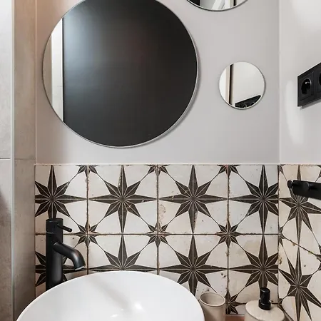 The Vitrail - By Upstairs 克拉科夫